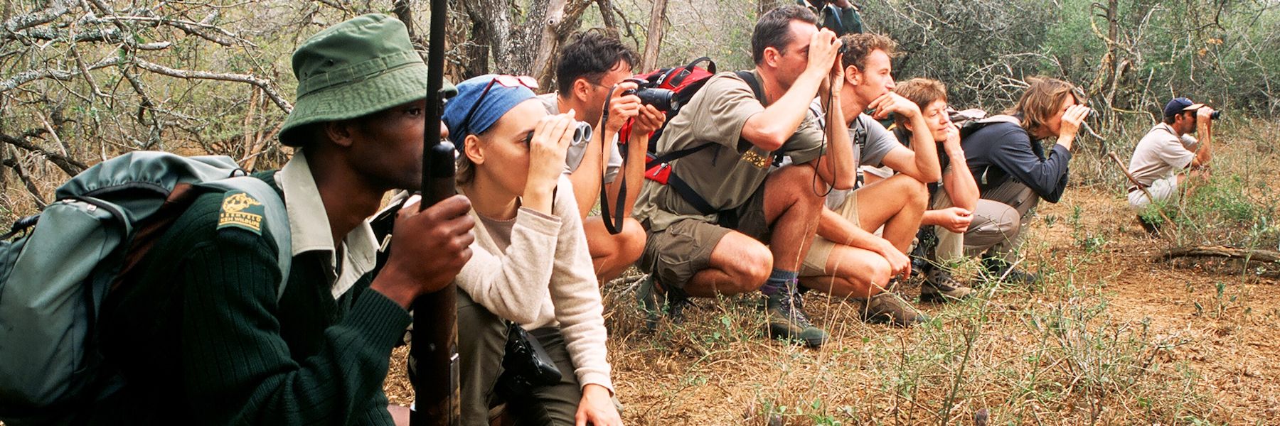 safari a pied dans le parc d'imfolozi en afrique du sud