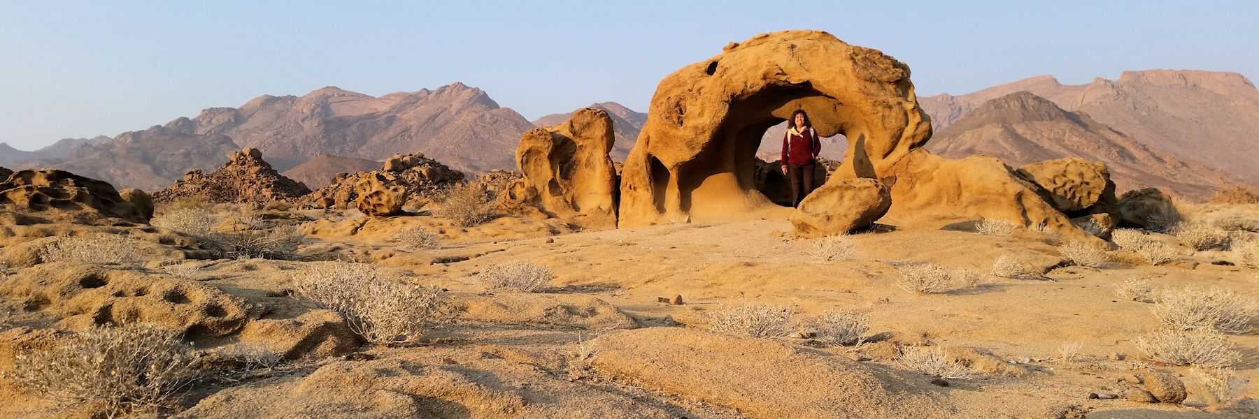 marche dans le damaraland - voyage exploration en namibie