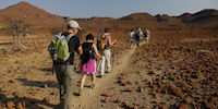 marche dans le damaraland - voyage en namibie
