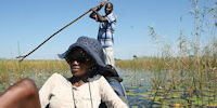 mokoro dans l'okavango - safari au botswana
